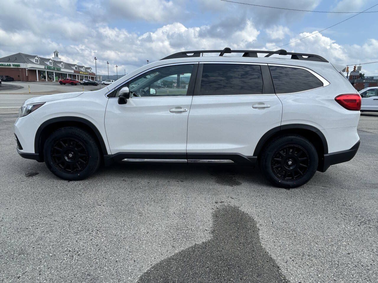 Used 2021 Subaru Ascent Limited w/ Technology Package AWD/4WD image 7