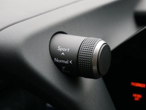 Used 2025 Lexus UX 300h AWD w/ Cold Area Package image 27