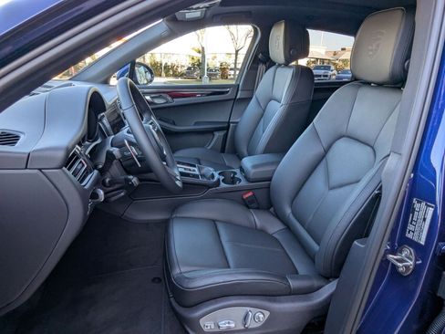 New 2026 Porsche Macan image 5