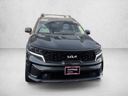 Used 2023 Kia Sorento SX image 2