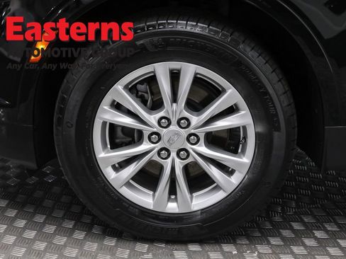 Used 2023 Cadillac XT5 Luxury image 33