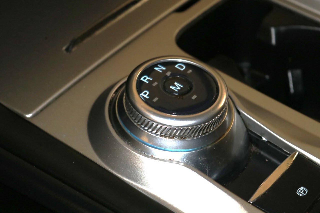 Used 2020 Ford Explorer XLT RWD image 58
