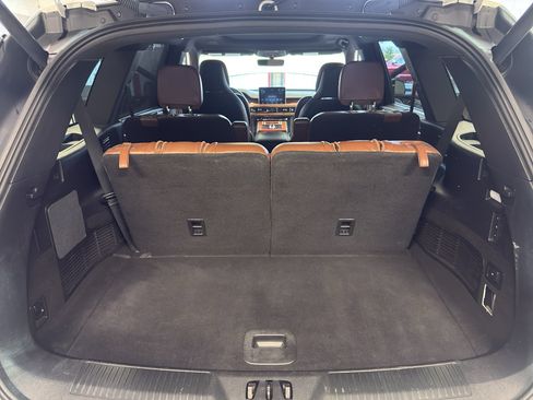Used 2021 Lincoln Aviator Reserve w/ Equipment Group 202A AWD/4WD image 32