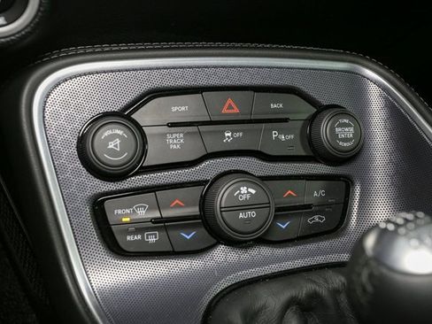 Used 2016 Dodge Challenger R/T Scat Pack image 28