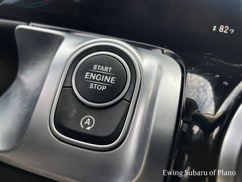 Used 2023 Mercedes-Benz GLB 250 w/ Premium Package image 35