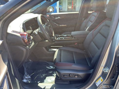 New 2026 Chevrolet Equinox RS w/ Convenience Package III FWD image 10