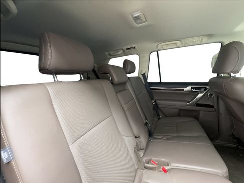 Used 2016 Lexus GX 460 Luxury AWD/4WD image 28