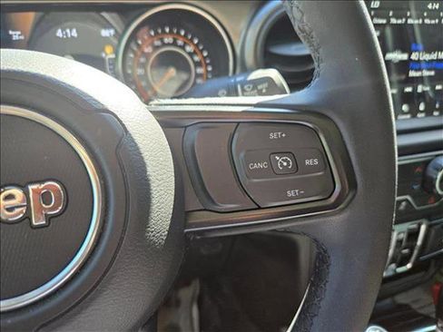 Used 2023 Jeep Gladiator Sport image 19