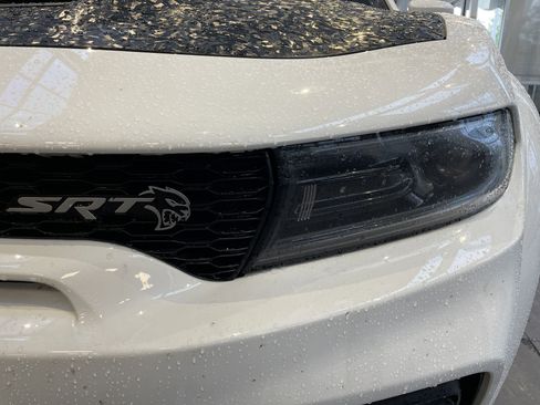 Used 2022 Dodge Charger SRT Hellcat w/ Harman/Kardon Audio Group RWD image 5