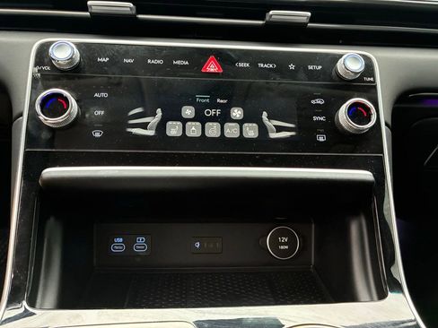 Used 2025 Genesis GV80 2.5T image 35