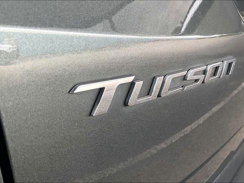 Used 2023 Hyundai Tucson SE image 10