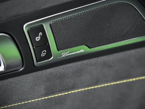 Used 2018 Mercedes-Benz AMG GT R image 14