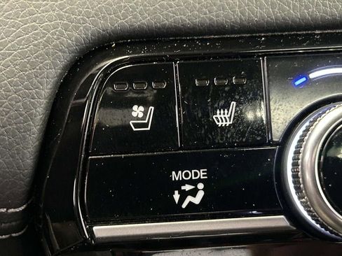 Used 2023 Honda Pilot Elite image 25