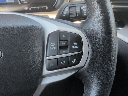 Certified 2023 Ford Explorer XLT w/ Equipment Group 202A RWD image 19