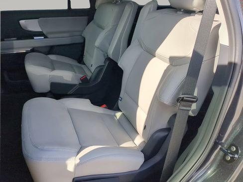 New 2026 Ford Expedition Active image 50