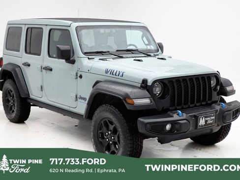 Used 2023 Jeep Wrangler Unlimited w/ Sun & Screen Package image 1