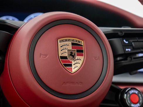 Certified 2025 Porsche 911 Carrera image 30