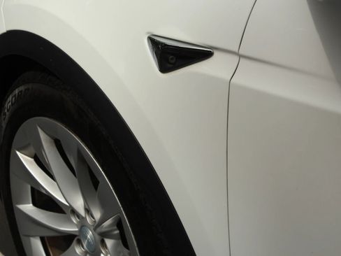 Used 2017 Tesla Model X 90D AWD/4WD image 42