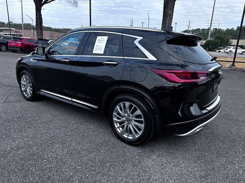 Used 2023 INFINITI QX50 Luxe w/ Accent Package image 9