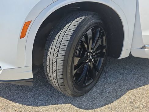 Used 2023 Cadillac XT6 Premium Luxury AWD/4WD image 36