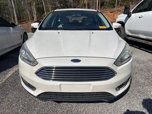 Used 2015 Ford Focus Titanium image 6