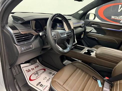 New 2026 GMC Acadia Denali Ultimate AWD/4WD image 12