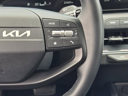 Used 2025 Kia K4 EX FWD image 26