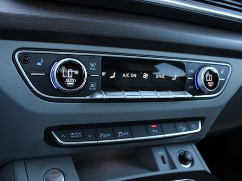 Used 2022 Audi Q5 2.0T Premium Plus w/ Premium Plus Package image 7