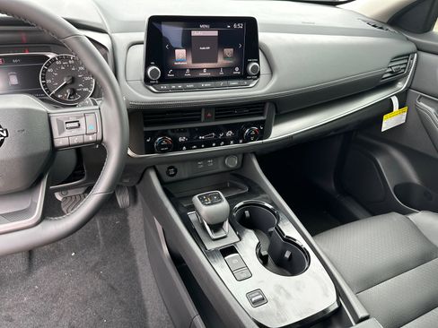 New 2026 Nissan Rogue SV image 30