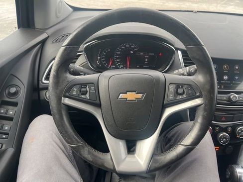 Used 2018 Chevrolet Trax Premier image 25