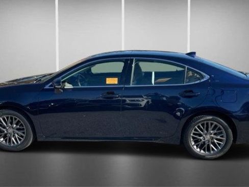 Used 2018 Lexus ES 350 w/ Premier Package image 4