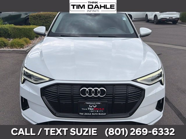 Used 2021 Audi e-tron Premium w/ Convenience Plus Package AWD/4WD image 3
