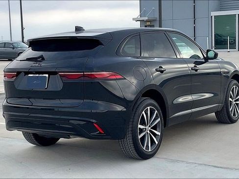 Used 2025 Jaguar F-PACE R-Dynamic S image 2