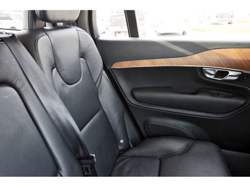 Used 2021 Volvo XC90 T8 Inscription Expression w/ Protection Package Premier image 15