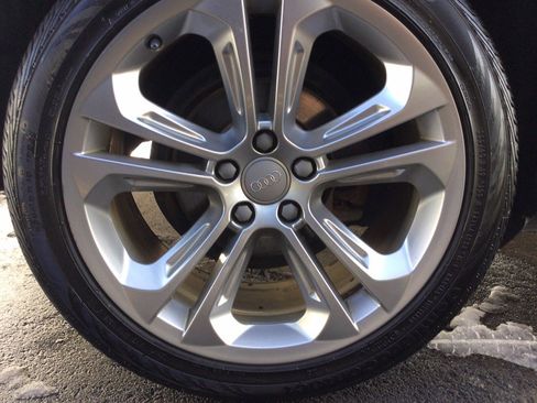 Used 2015 Audi Q3 2.0T Prestige w/ Prestige Package image 43