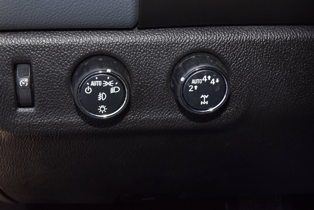 Used 2018 Chevrolet Colorado Z71 w/ Centennial Edition AWD/4WD image 31