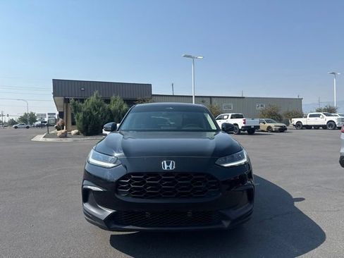 Used 2025 Honda HR-V LX image 2