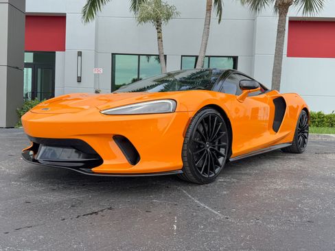 Used 2021 McLaren GT RWD image 8
