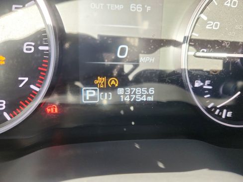 Certified 2024 Subaru Crosstrek 2.0i Premium image 17