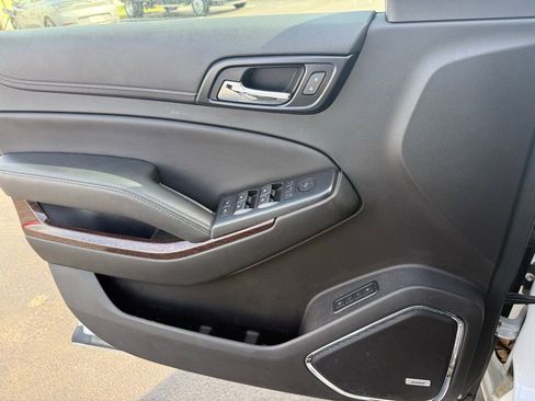 Used 2019 GMC Yukon SLT w/ Open Road Package image 9