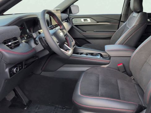 New 2025 Ford Explorer ST image 9