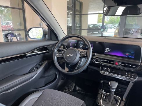 Used 2025 Kia Seltos S image 29