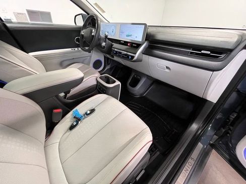 Used 2024 Hyundai Ioniq 5 Limited image 10