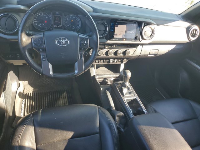 Used 2019 Toyota Tacoma TRD Sport AWD/4WD image 10