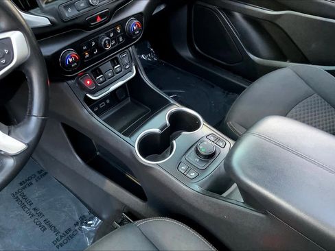 Used 2019 GMC Terrain SLE w/ Driver Convenience Package image 16