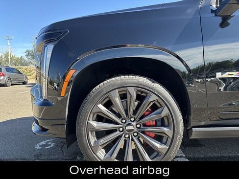 Used 2025 Cadillac Escalade V AWD/4WD image 37