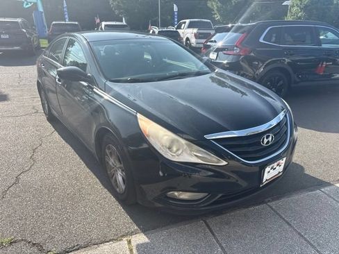 Used 2013 Hyundai Sonata GLS w/ Popular Equipment Pkg FWD image 1