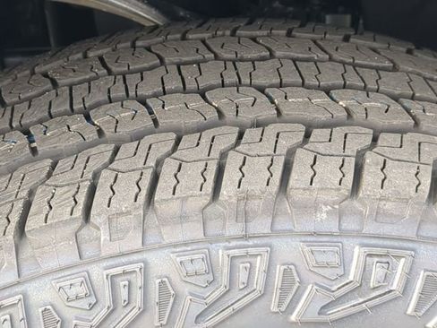 New 2026 Chevrolet Suburban Z71 w/ Comfort Package image 17