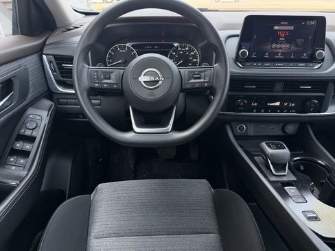 Certified 2023 Nissan Rogue SV image 30