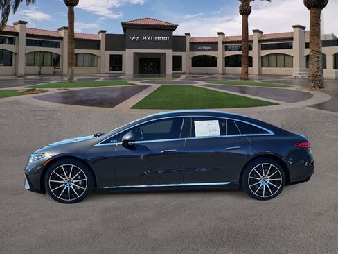 Used 2023 Mercedes-Benz EQS 580 4MATIC Sedan image 5